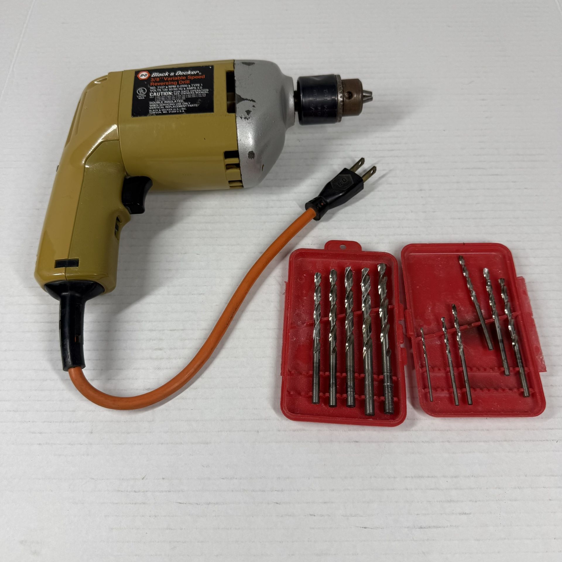 Vintage Black and Decker 3/8” Variable Speed Reversing Drill