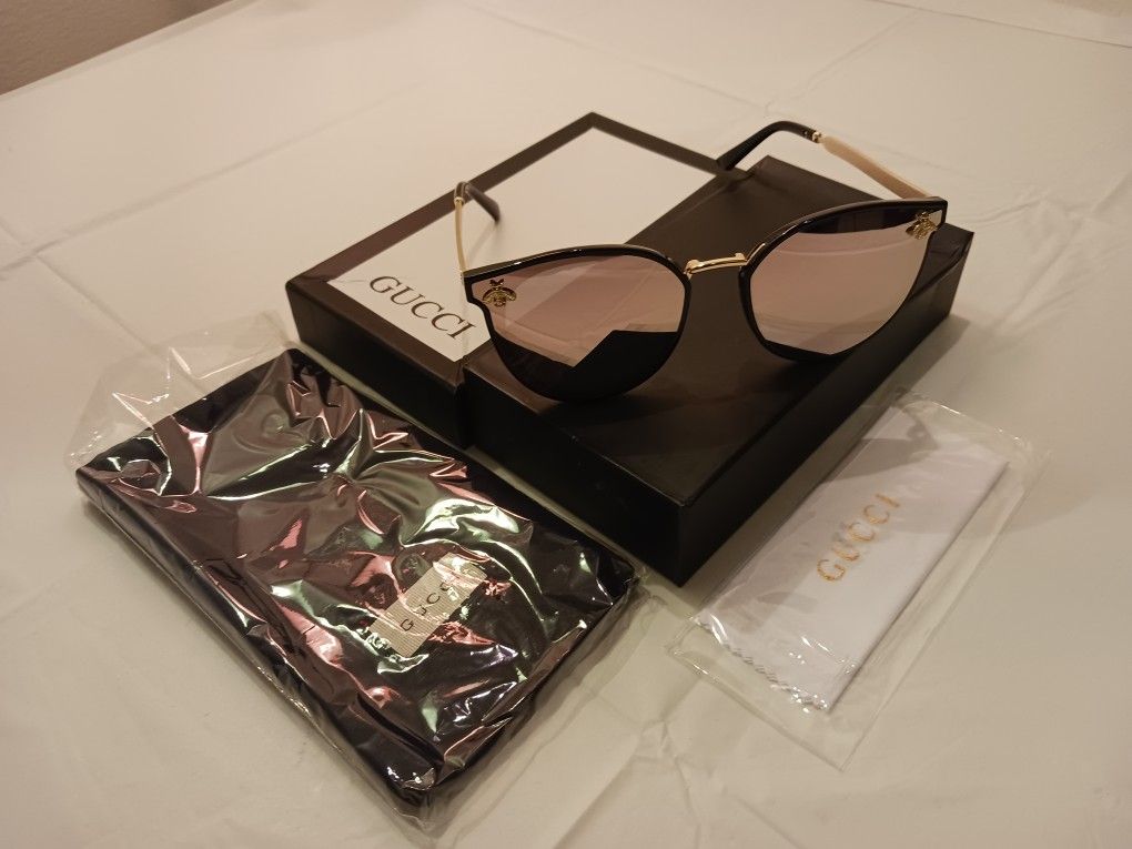 Women's Sunglasses (Pink Tint)