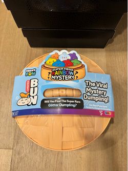 Super Mega Rainbow Mystery Squishy Bun Set