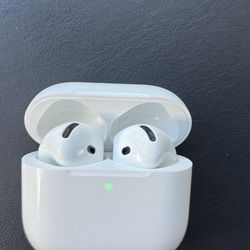 Air Pods 4