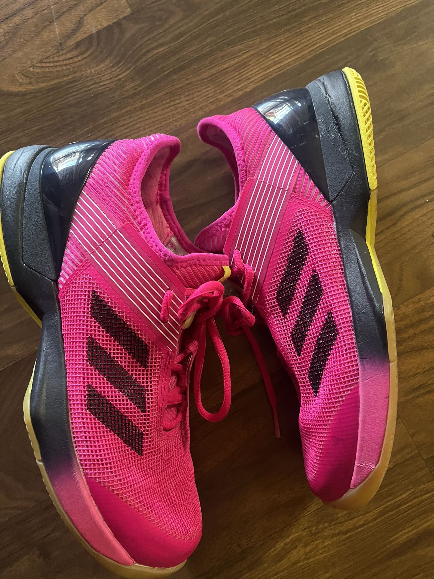 Adidas Women’s Adizero Ubersonic Shoes Size 8.5