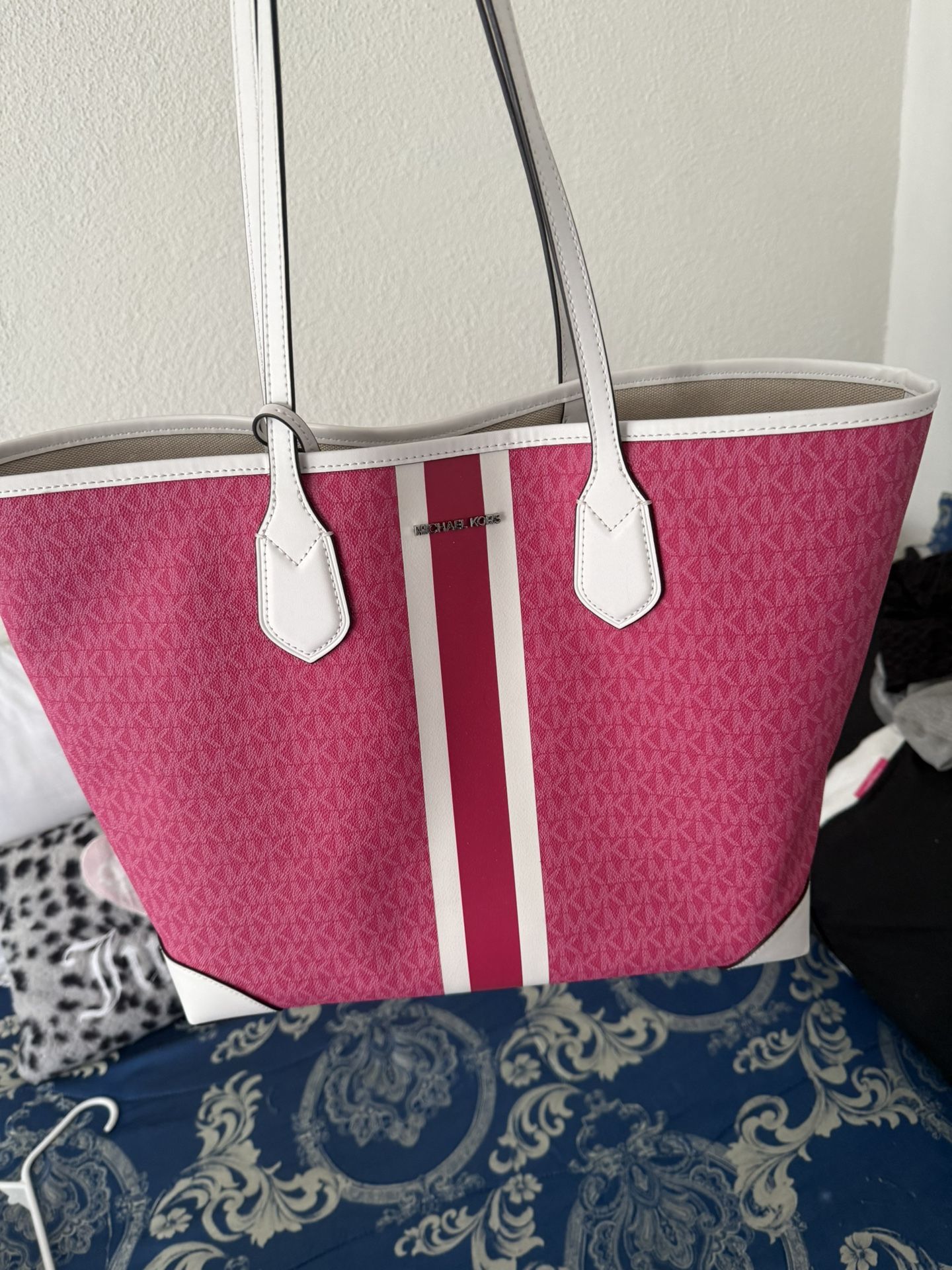 Micheal KORS Purse 