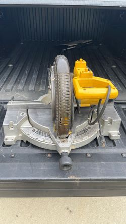 10’ dewalt miter saw