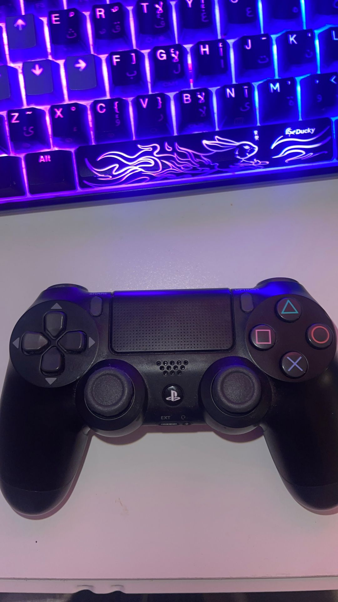 PS4 Controller