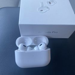 USED LIKE NEW AIRPODS PRO 2 & 3 Generation 