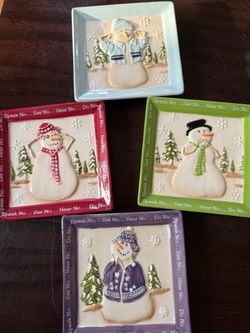 Snowman Ceramic Holiday Plates Set of 4