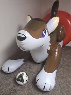 Inflatable Puffypaws TimberWolf Toy