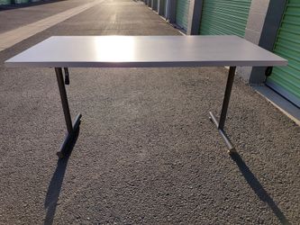 🔥 HERMAN MILLER 60" × 30" ADJUSTABLE OFFICE / WORK TABLE 🔥