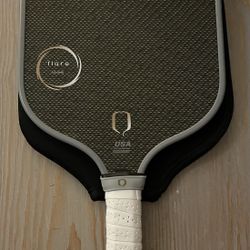 Neonic Flare Titanium Pickleball Paddle