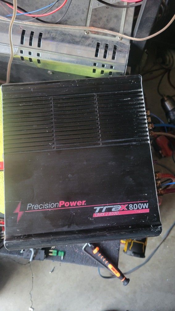 800 Watts Amp Precision Power