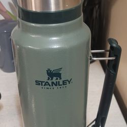 Stanley Classic Vacuum Insulated Wide Mouth Bottle