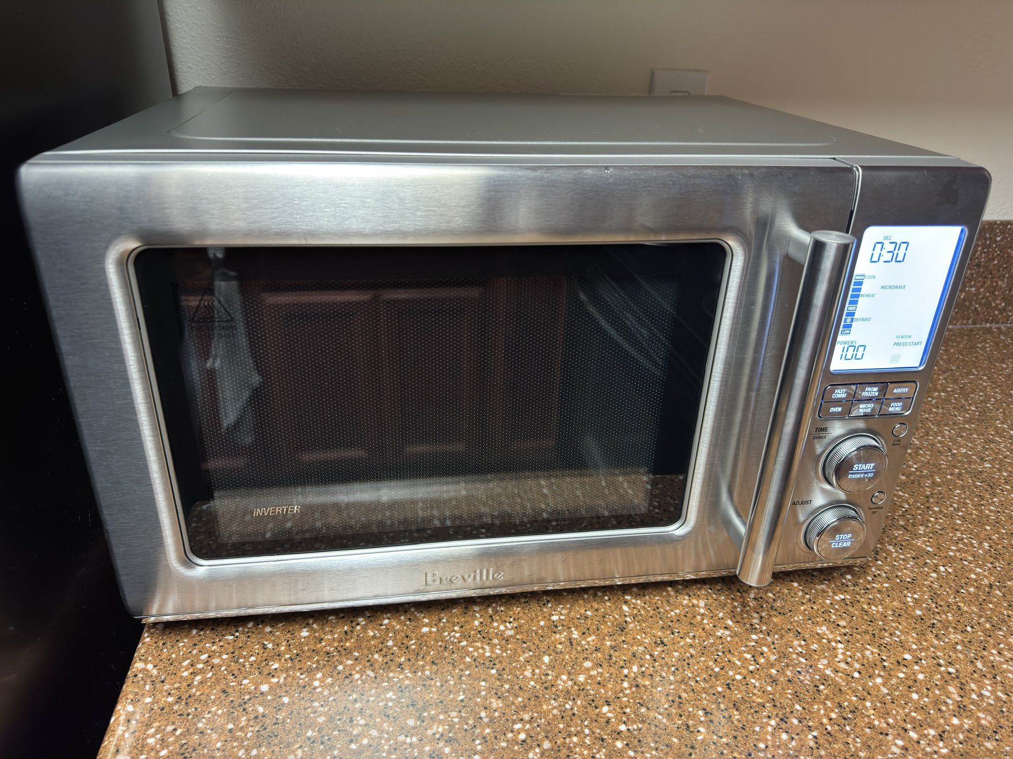 Breville 3-1 Air-Fryer Microwave Oven