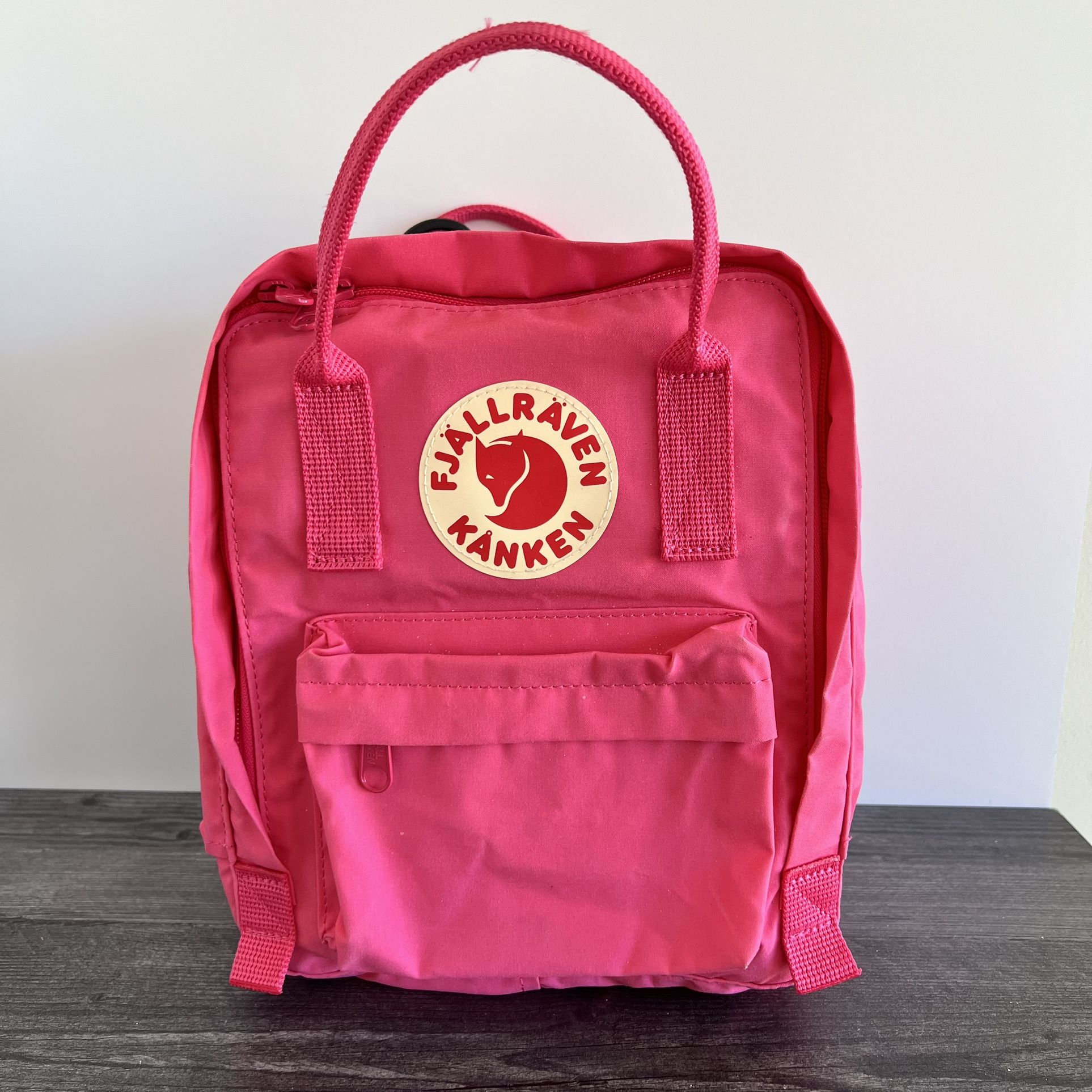 Mini Kanken Fjallraven  Hot pink Backpack 