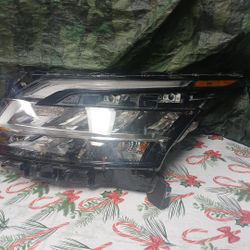 2021-22 Nissa. Parthfinder Left Headlight Computer 