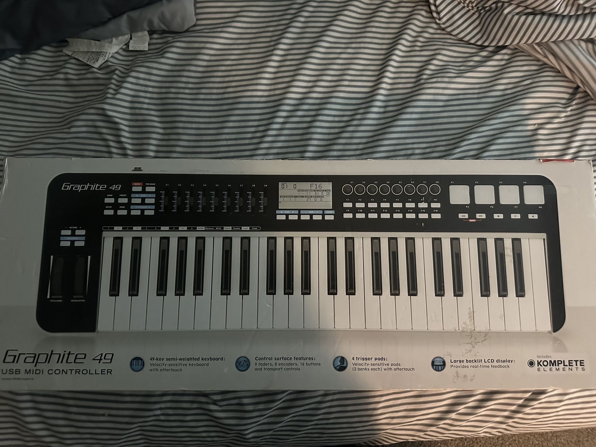 Graphite 49 USB MIDI CONTROLLER .