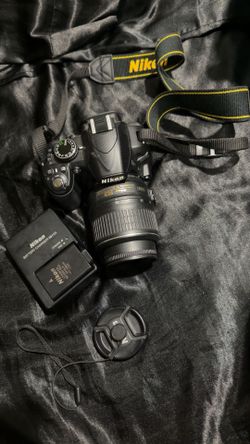 Nikon D3100 DSLR Camera + 18-55mm Lens, Battery & Charger – Excellent Condition