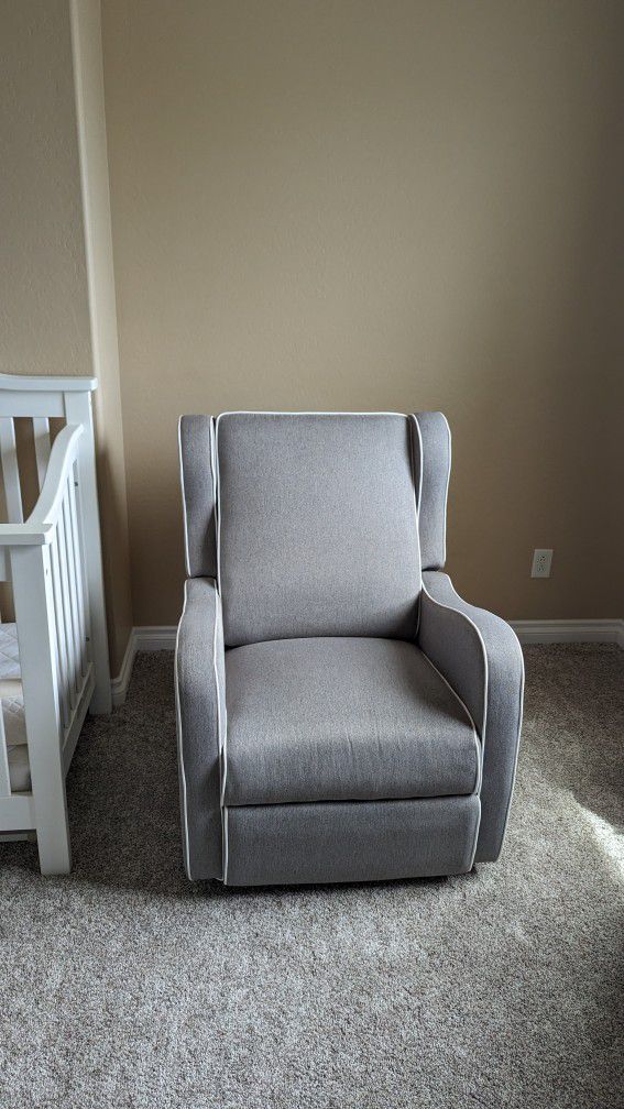 Gray Nursery Chair (Pending Pickup)