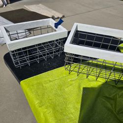 2 wire basket $6