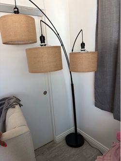 Floor lamp