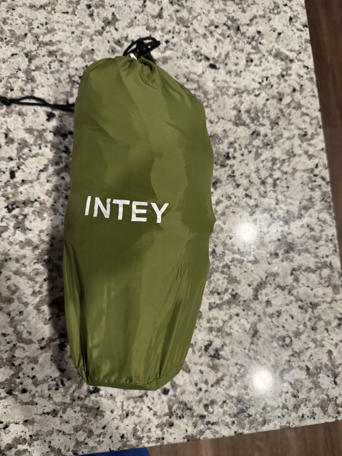 INTEY Inflatable Camping Mattress Pad with Carry Bag – Lightweight & Compact