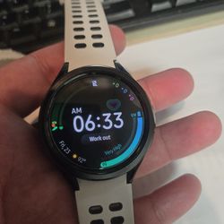 Samsung Galaxy Watch 6 Classic