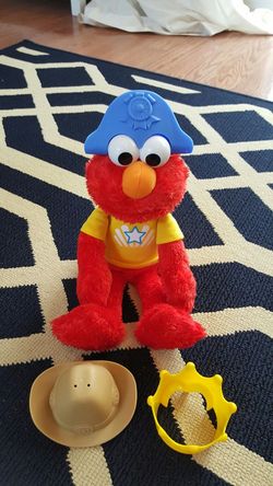 Interactive elmo..new with all of his hats!