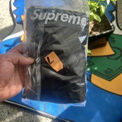 Supreme x HANES Briefs 