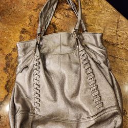 B MAKOWSKY Shoulder Bag Purse With Cloth Cover Bag 


$45