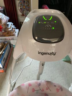 Ingenuity Baby Comfort Compact Swing with toy bar and music