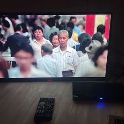 JVC TV Television 40” No Stand W/ Toshiba Blue Ray Player $70
