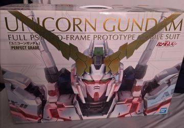 PG Unicorn Gundam Model Kit