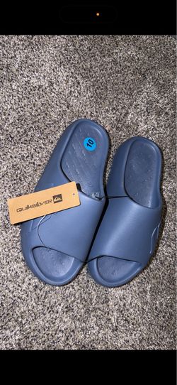$40 Size 10 Quiksilver Slides