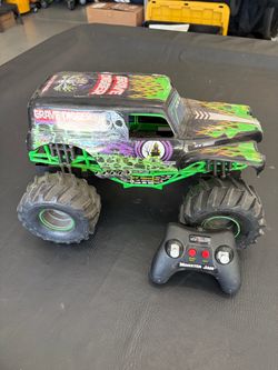 Monster jam grave digger RC