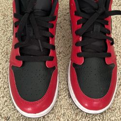 Size 8.5 Women's Or 7 Youth