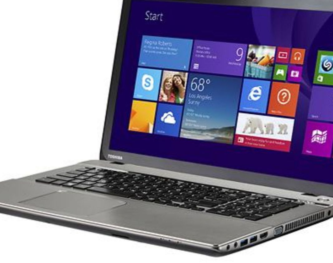 Nearly New Toshiba P75-A Core i7 Gaming Laptop 17"