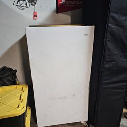 Kenmore Stamding Freezer