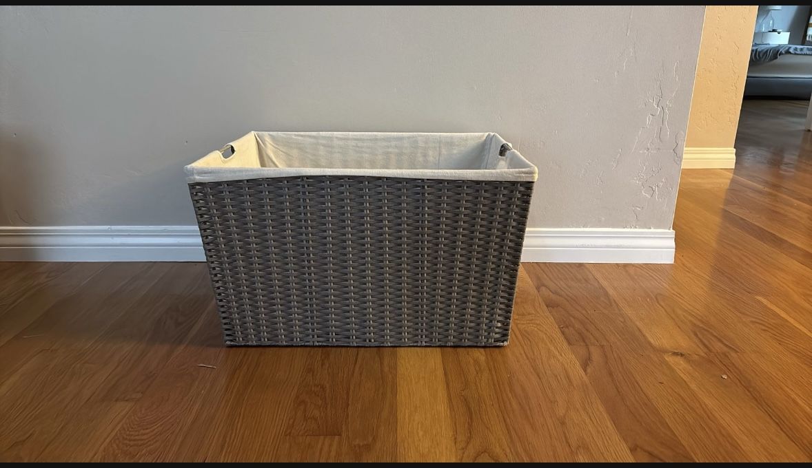 Wicker style basket $5