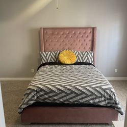 Tufted Bed Frame  Side Dressers 