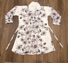 White & gray floral button-up blouse with tie waist