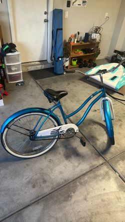 Blue cruiser bike