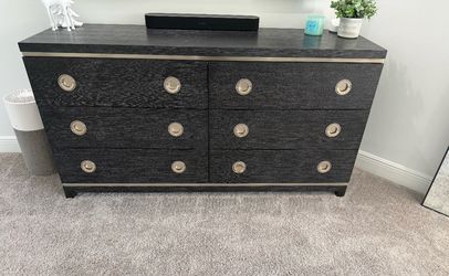 Bernhardt dresser and 2 matching nightstands dark wood
