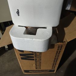 Pair Of M2 Speakers With Bracket For WAll Mount