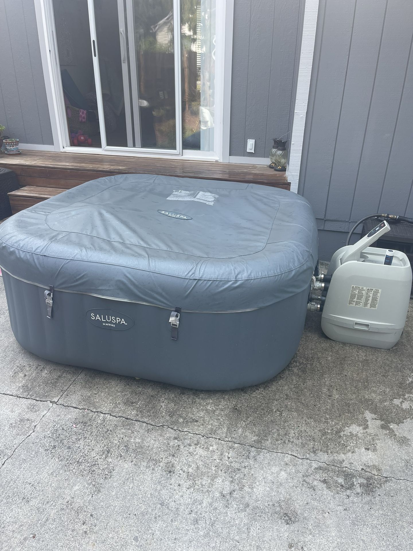 SaluSpa® Hawaii HydroJet Pro™