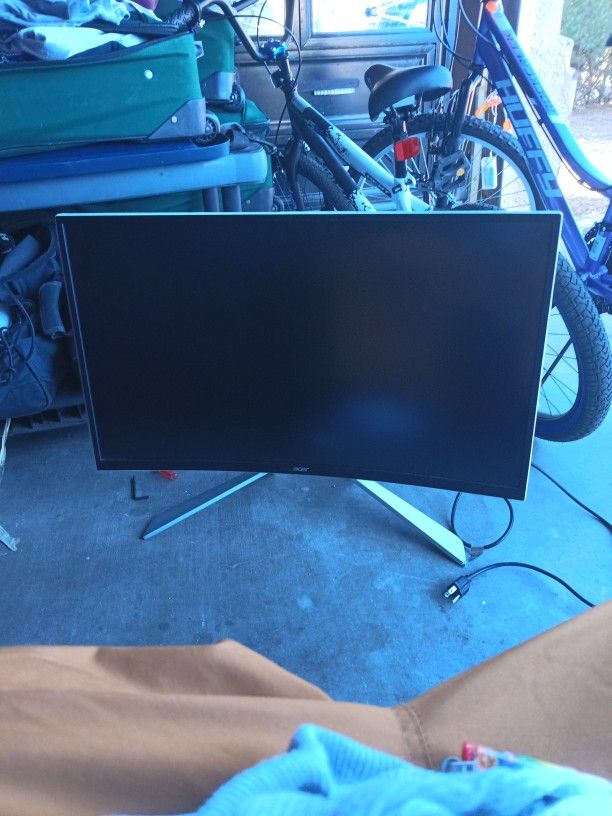 Acer ET322QR WMIIX 31.5" Curved LED Monitor 31.5 Inch