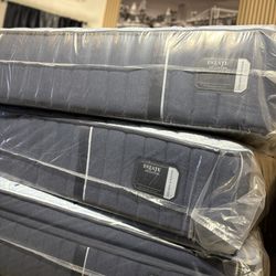 STEARNS AND FOSTERS ESTATE MATTRESS AVAILABLE 