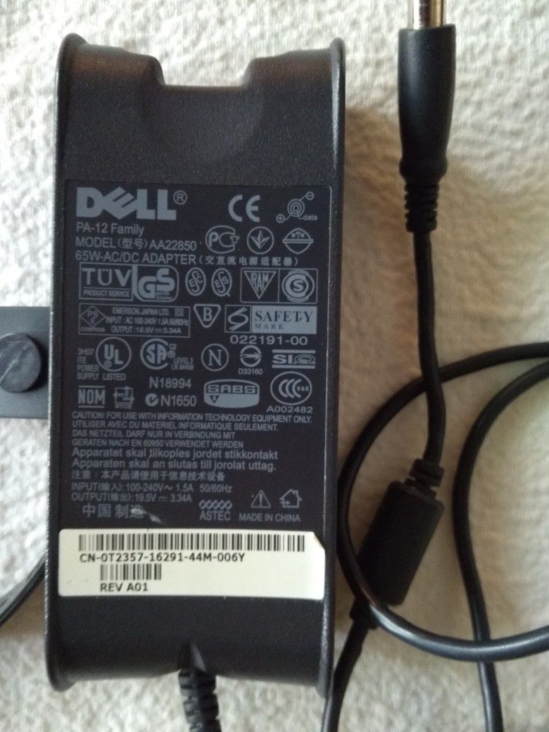 Genuine DELL PA-12 Family Laptop Notebook AC/DC Adapter Model AA22850

