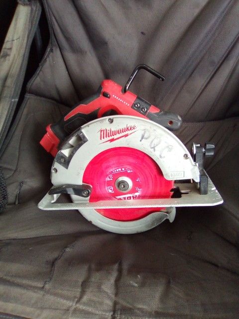 7 1/4 Inch Circular Saw