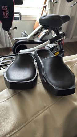 Black Jordon 23 Slides size 7 1/2 in Women