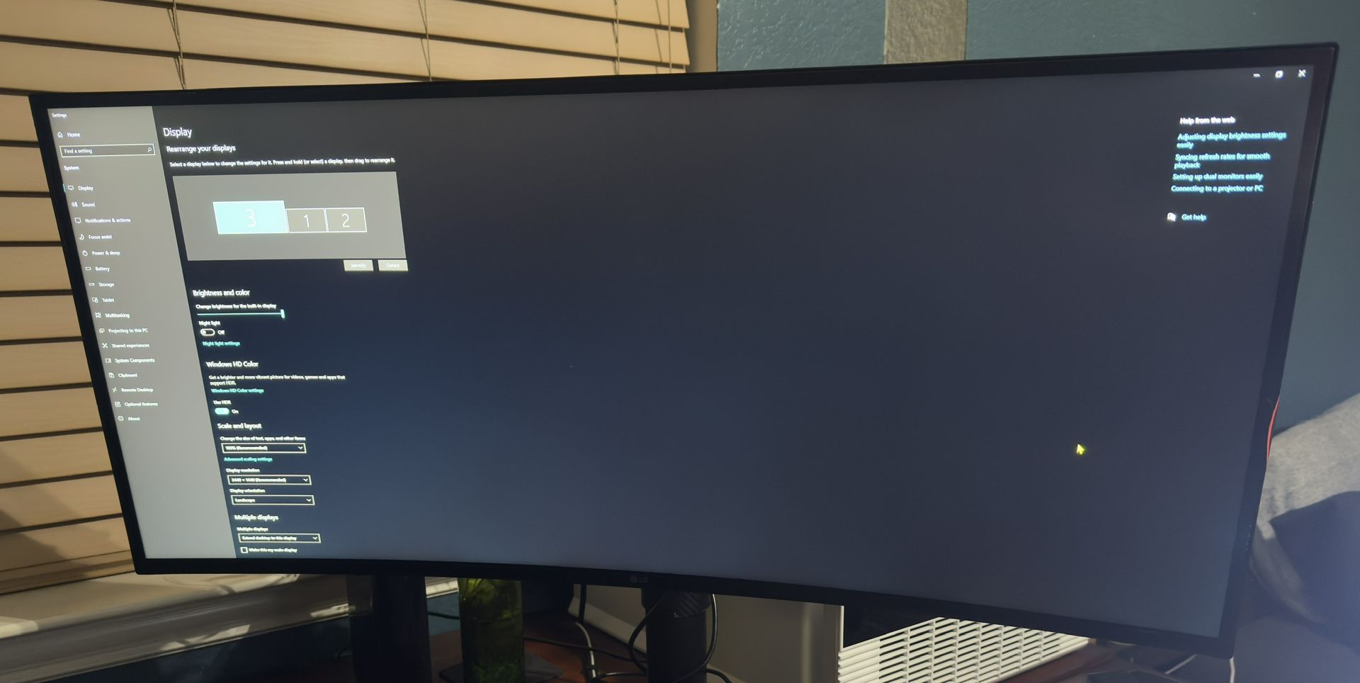 2K UltraWide Monitor 34” 21:9 Curved WQHD (3440 x 1440)