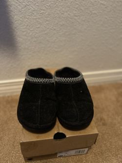 Black Tasman Uggs Kids Size 2
